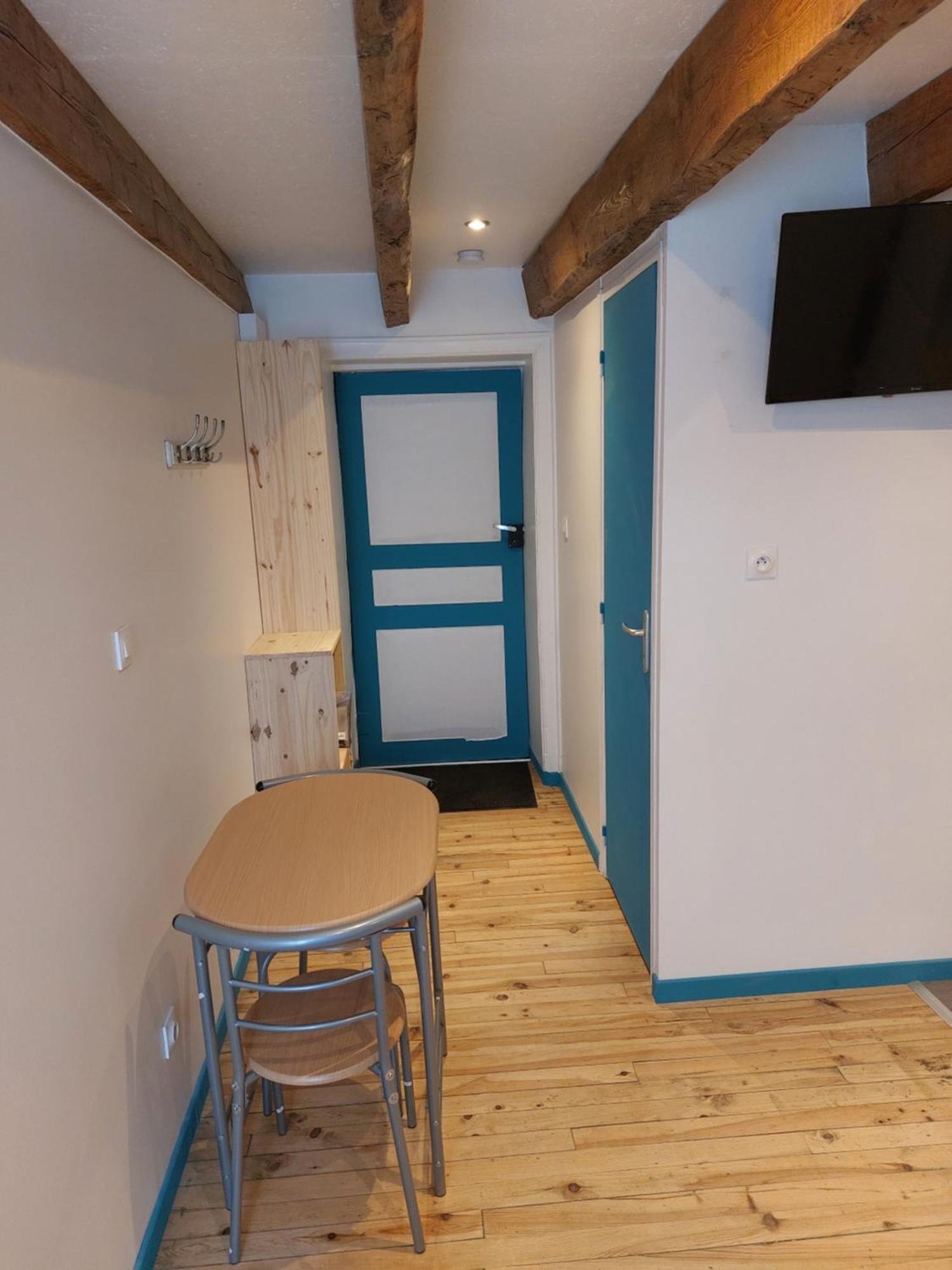 Studio Refait A Neuf Clos Saint Genest Manzat Eksteriør billede
