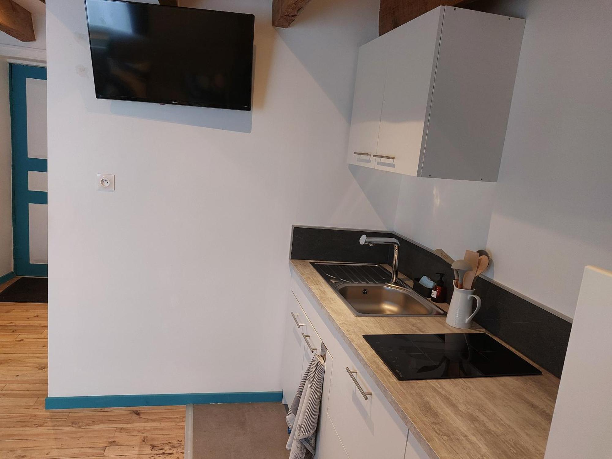 Studio Refait A Neuf Clos Saint Genest Manzat Eksteriør billede
